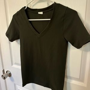 Athleta ribbed V-Neck Women's Top